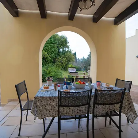 Apartment Maria Antonietta With Garden