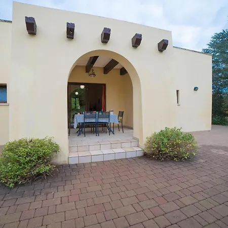 Apartment Maria Antonietta With Garden *